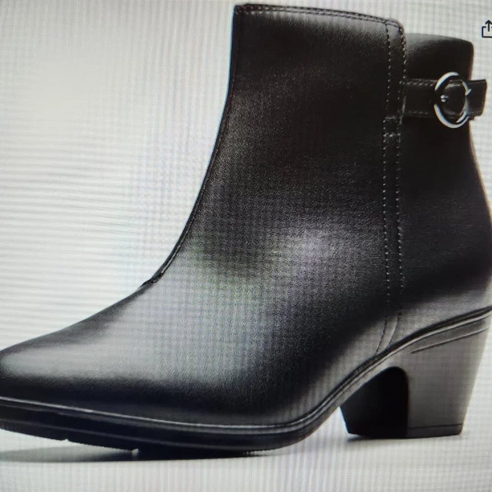 Clarks Black Leather 